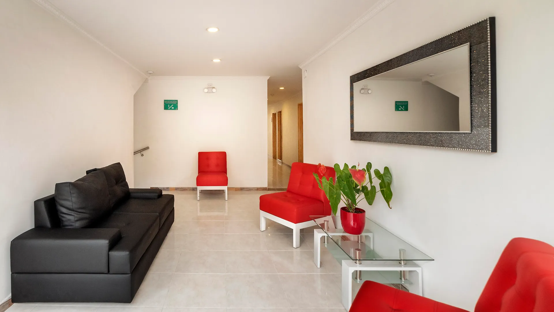 Ayenda 1238 Nuevo Colombia Hotel Medellin
